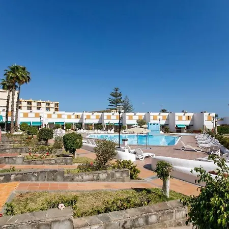 Rt-las Brisas Apartment *