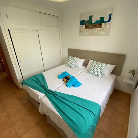 Rt-las Brisas Apartment *