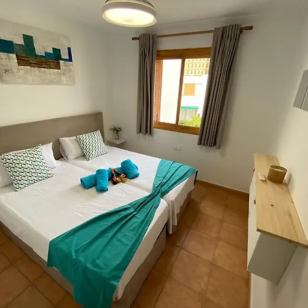 Rt-las Brisas Apartment *