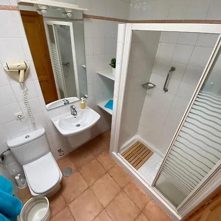Rt-las Brisas Apartment